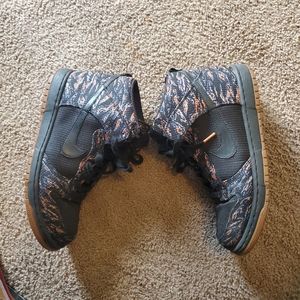 Nike Dunk High Supreme Black-Black Sail